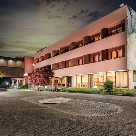 Style Hotel 4*