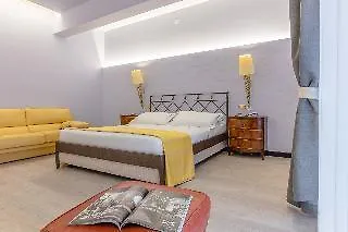 Style 4*